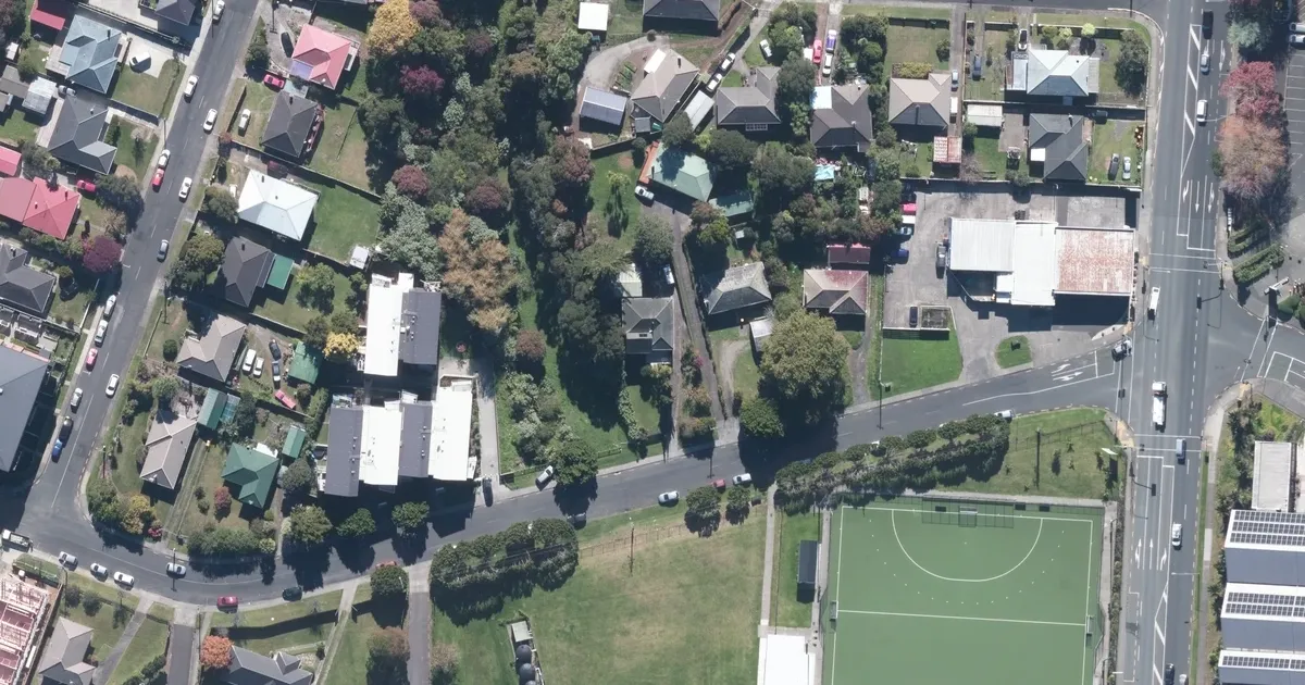 Aerial photo of 27 Smythe Road, Henderson
